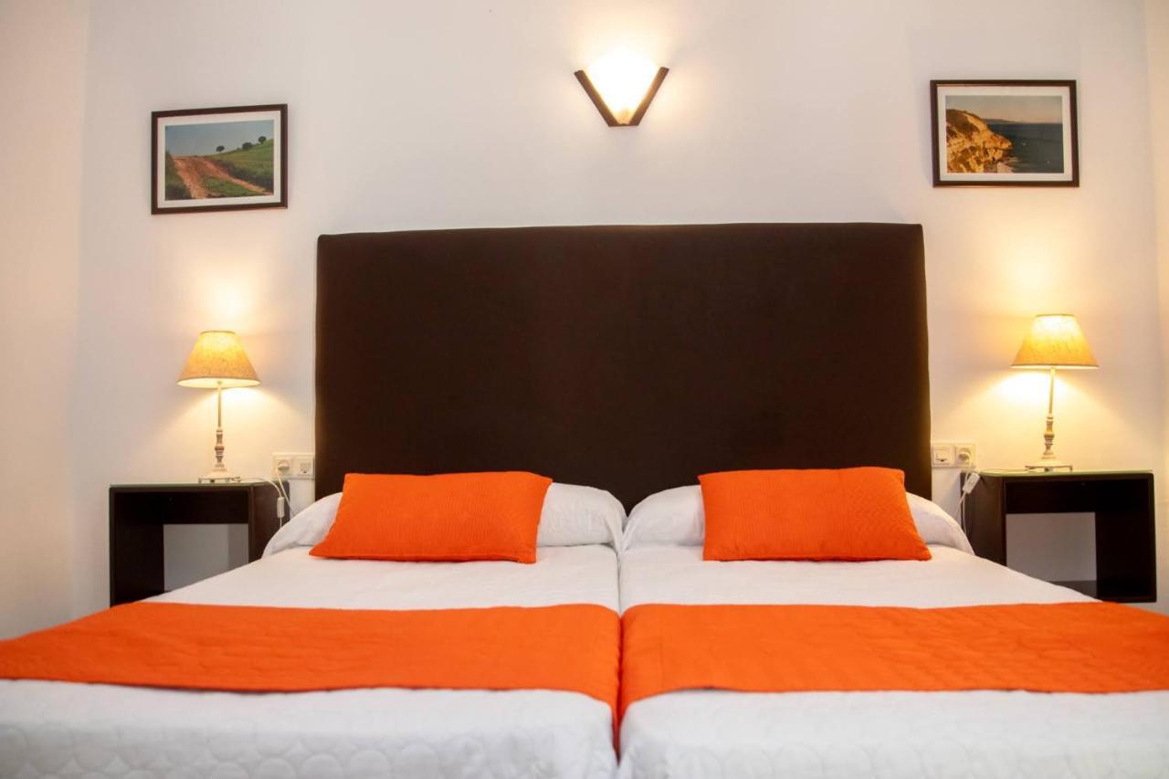 Hostal El Capi 자호라 외부 사진
