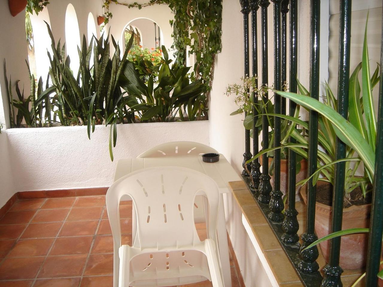 Hostal El Capi 자호라 외부 사진